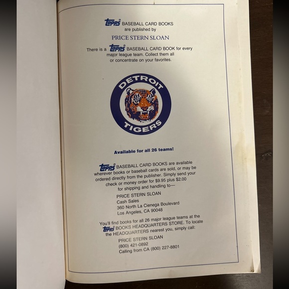 🛍️FOUR 4 THIRTY🛍️ Topps Baseball Cards Of The Detroit Tigers 1952-1988 Paperback - Picture 2 of 14